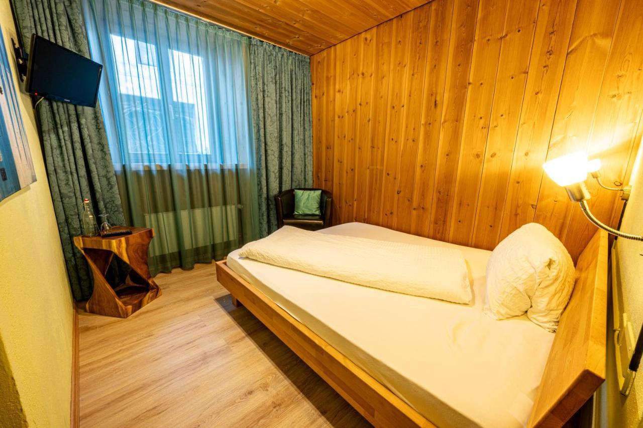 Curuna Hotel-Garni B&B Scuol Exterior photo